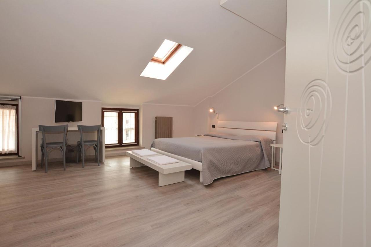 Hotel & Apartments " Perpoin " Saluzzo Exterior foto